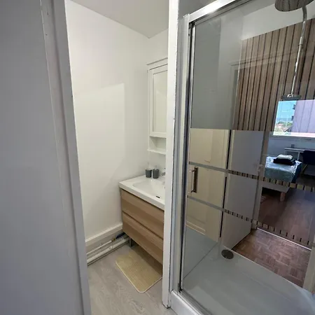 아파트 Appt Renove Ds 4pers Parking -zenith Saint-Étienne-du-Rouvray