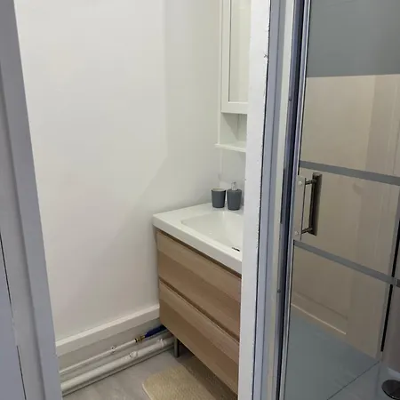 아파트 Appt Renove Ds 4pers Parking -zenith Saint-Étienne-du-Rouvray